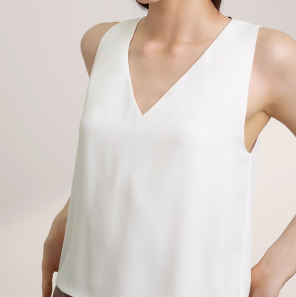 PRICE DROP!! Aritzia Murphy Blouse - Picture 7 of 9